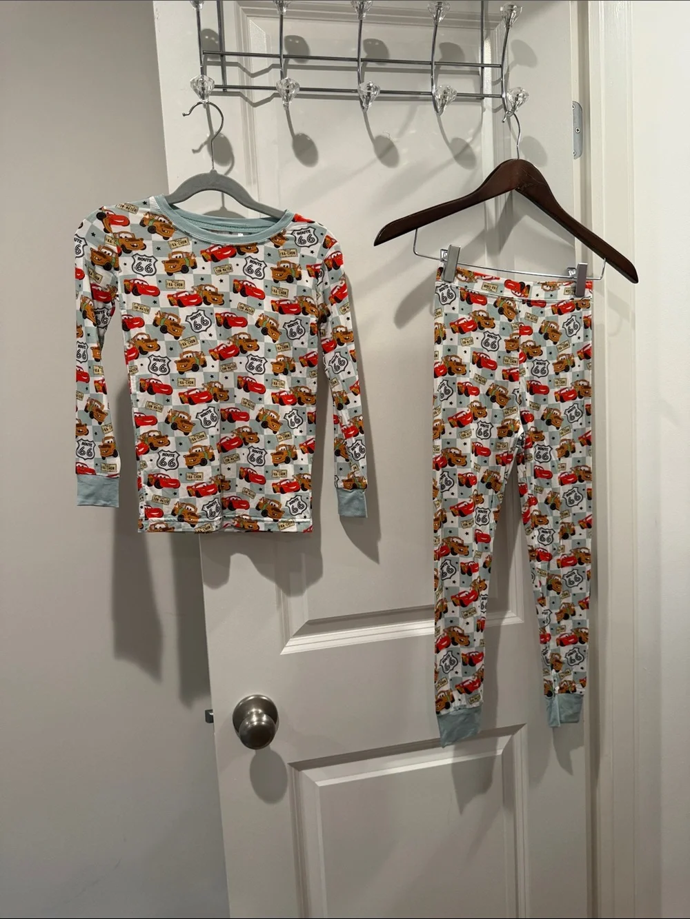 Kids bamboo Cars Long Sleeve Pajama Set size 5-6 NWOT